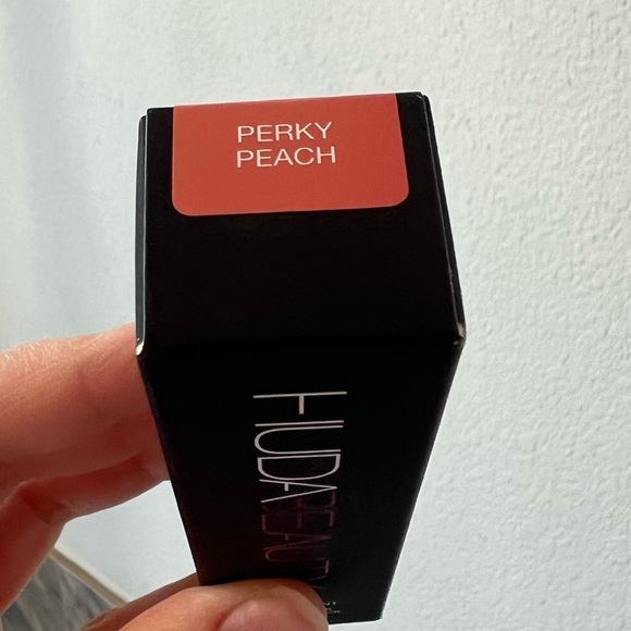**NEW** Huda Beauty Cheeky Tint Blush Stick - Picture 3 of 6